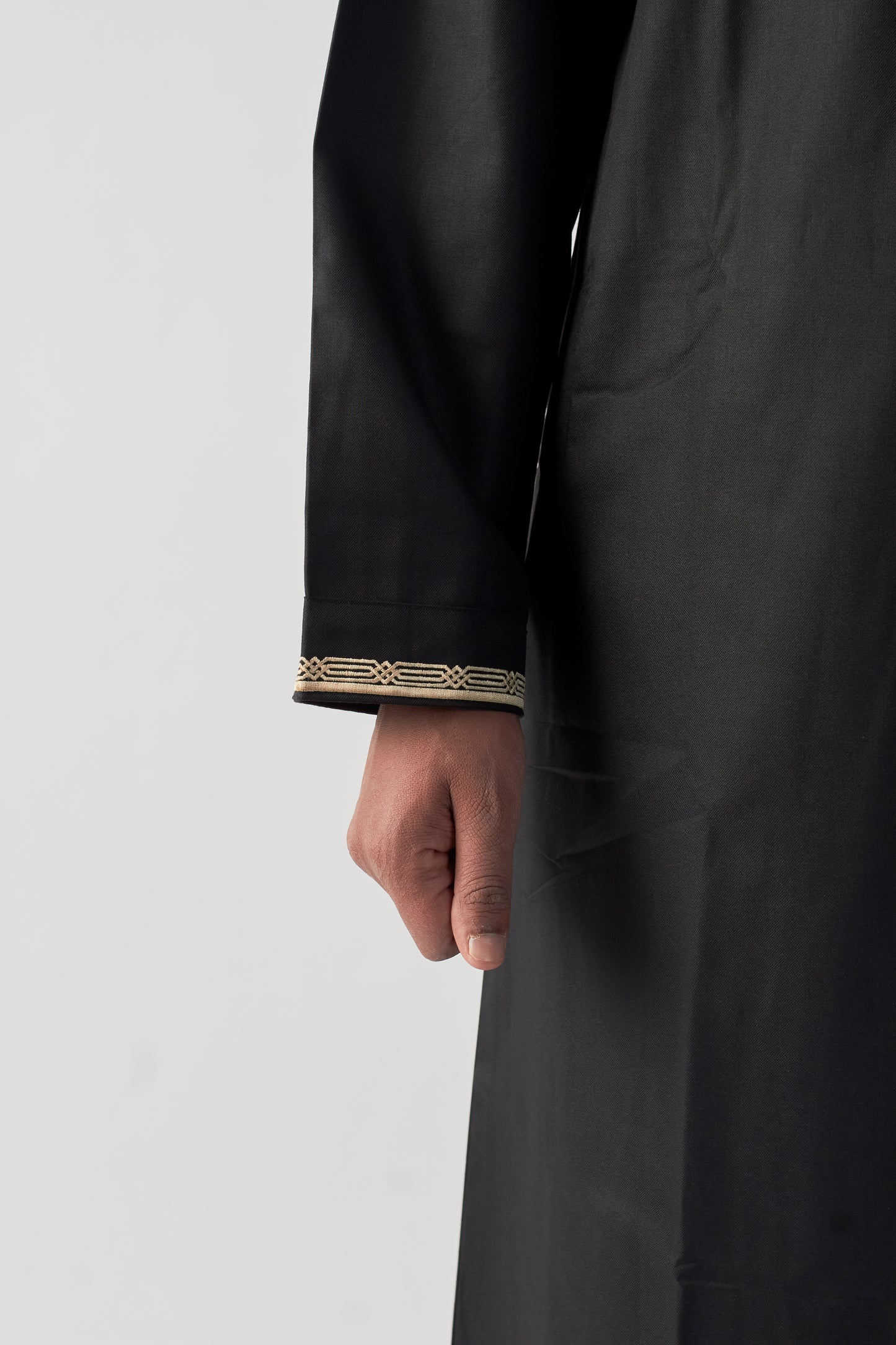 Embroidered Omani Thobe - Black